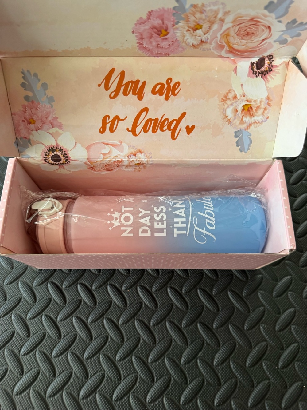Not A Day Less Than Fabulous Pink & Blue plastic water Bottle NWT